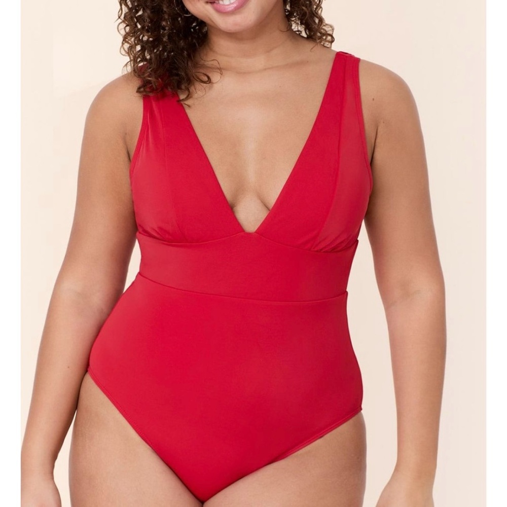Andie | the Mykonos 1 piece plunge swimsuit in cherry red - Picture 7 of 16